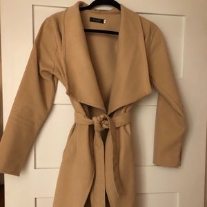 Camel wool tench coat